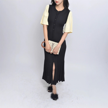 Rochie midi cu bloc de culoare, tricot gol, guler rotund, talie înaltă