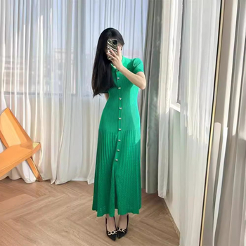 rochie din viscoză, decupaje, croială A-line, rever mare, nasturi pe rând cu catarame multiple