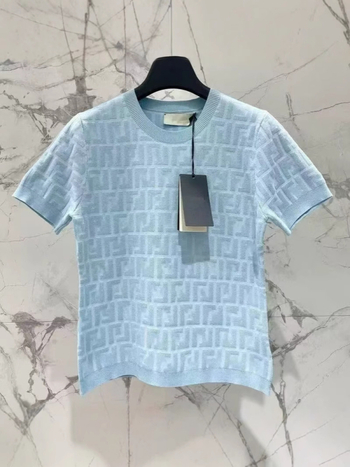 Плетен топ с къси ръкави, тясно прилепващ модел, кръгло деколте, релефен жакард с букви, полиестер, лято 2024