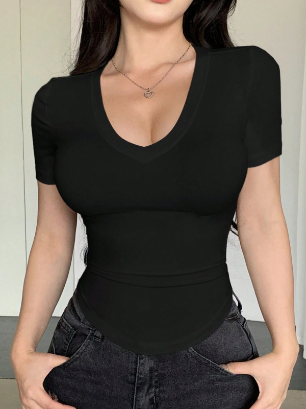 Женска тениска с V-образно деколте, къс ръкав, тясна кройка, едноцветна полиестер/спандекс плат