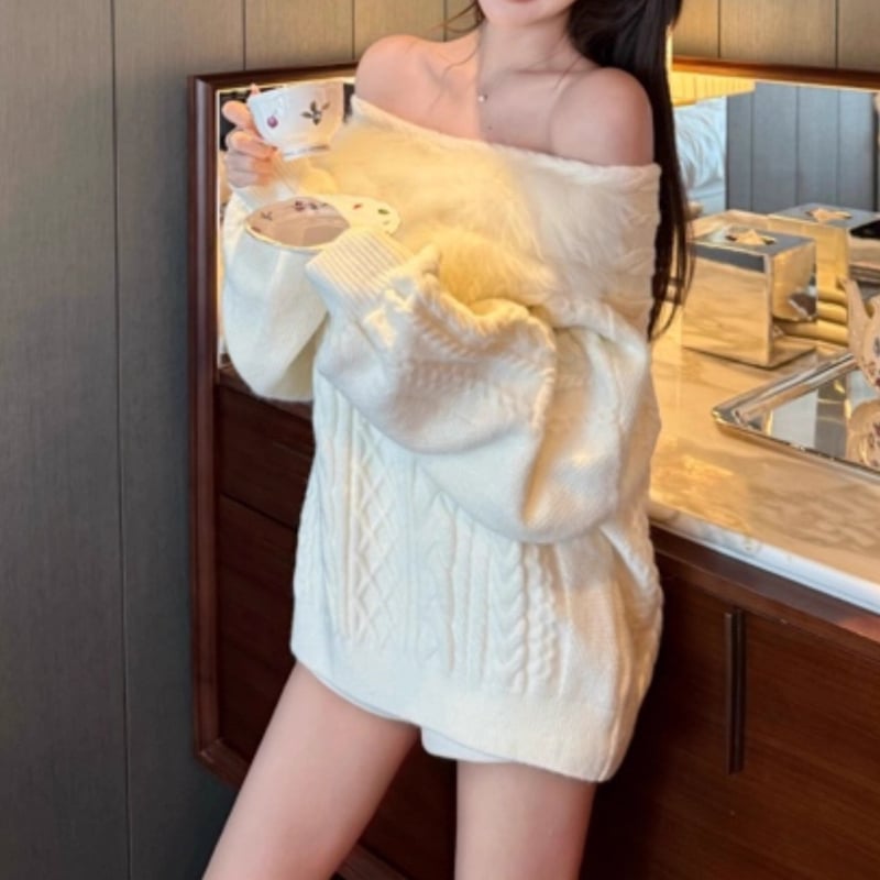 Плетен суитшърд с качулка и пухена яка - свободен силует, средна дължина, дълги ръкави, полиестер 70–80%, за жени