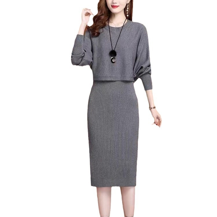Dvije dijelni set od pletene haljine i džempera s ramenskim izrezom, midi duljina, mješavina polyester-viskoza, Core-Spun vlakno