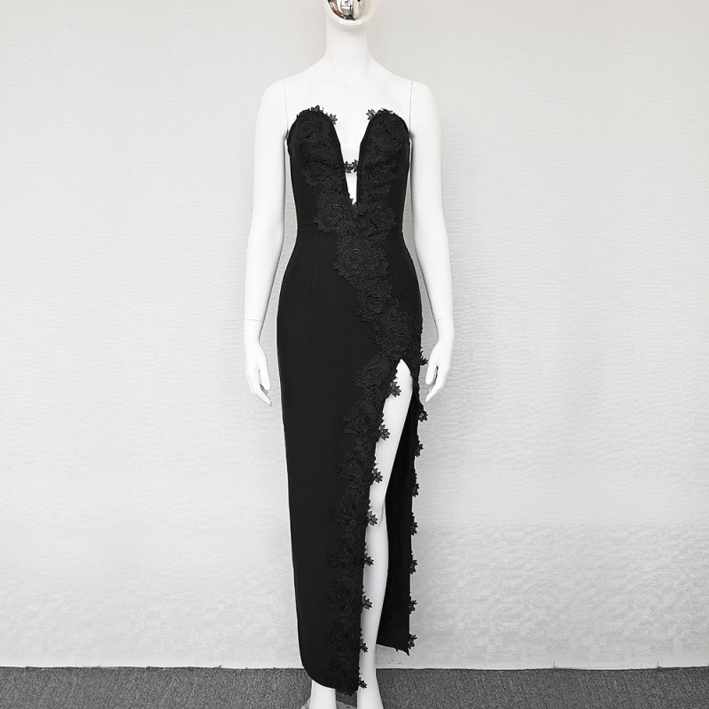 Ruha váll nélküli, csipkés virághímzéssel és hálós átlátszó panellel, magas derekú testhez simuló, anyag poliészter-spandex, cipzár