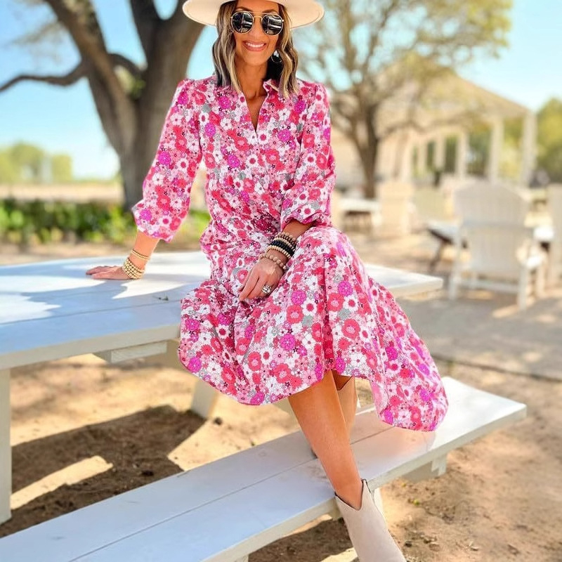 Bohém virágos poliészter ruha V-nyakú, hosszú ujjú, A-vonalú