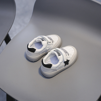 Детски платформи обувки със лепенка, дишащ Ultrafilm горнище и гумена антиплъзгаща подметка