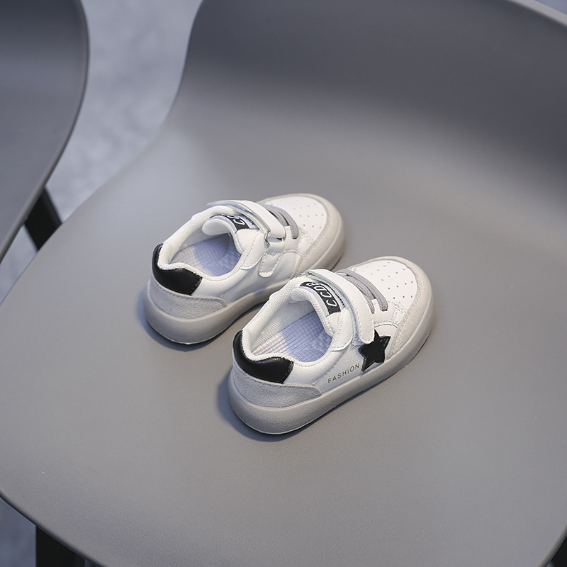 Детски платформи обувки със лепенка, дишащ Ultrafilm горнище и гумена антиплъзгаща подметка