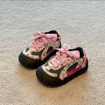 Детски ежедневни обувки с изкуствена кожа горна част, гумена противохлъзгаща подметка, карикатурен принт, закопчаване с велкро