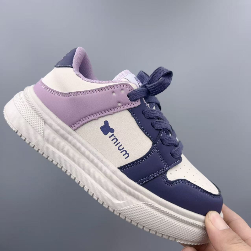 Детски спортни обувки със суперфайбър горно покритие, EVA подметка, закопчаване с лепенка, подвижен карикатурен принт, антихлъзгаща и износоустойчива повърхност