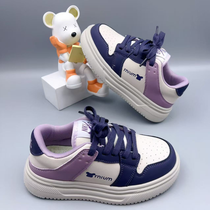Детски спортни обувки със суперфайбър горно покритие, EVA подметка, закопчаване с лепенка, подвижен карикатурен принт, антихлъзгаща и износоустойчива повърхност