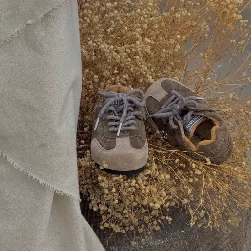 Dječje retro tenisice, 2025 novi model, Forrest Gump stil, mekana potplat, za dječake i djevojčice, zatvarač na Velcro