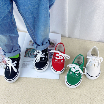 2026 proljeće dječje tenisice s vezicama od platna, korejskog stila, unisex, mekana potplata, bijele