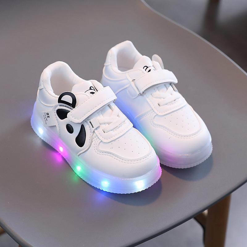 Unisex dječje tenisice s LED svjetlima, Panda kožni paneli, niski gornji dio, Velcro zatvarač, protuklizna potplata