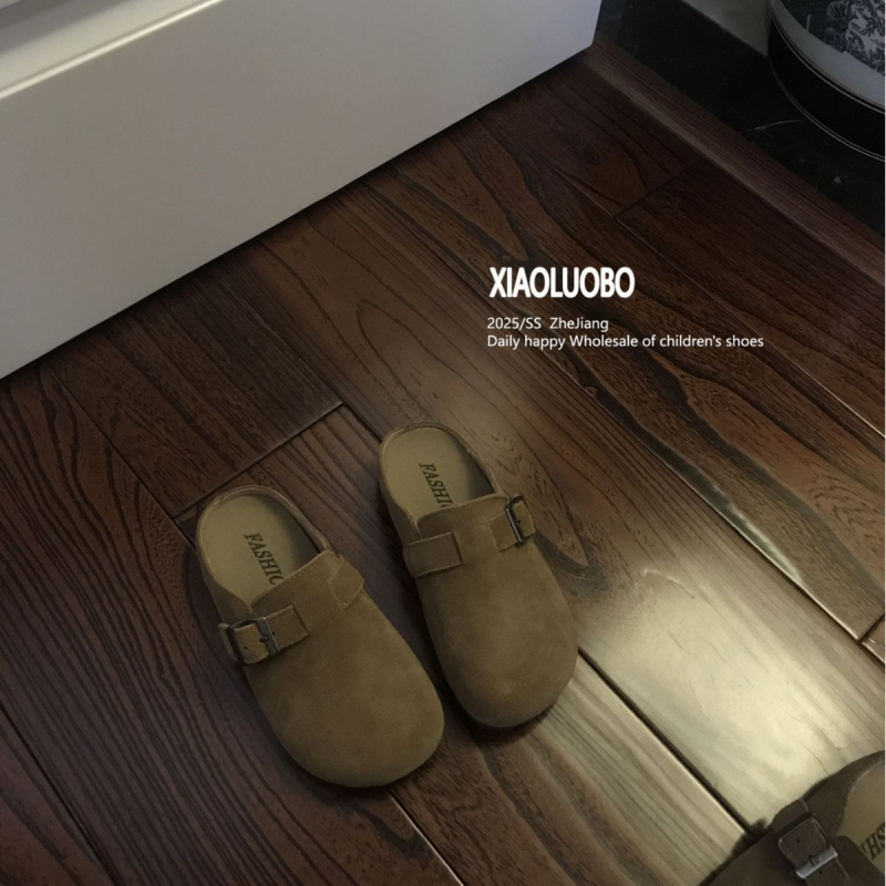 Dječje cipele u stilu Birkenstock, zatvoren prst, prava nubuk koža, unisex, retro stil, jesen 2025