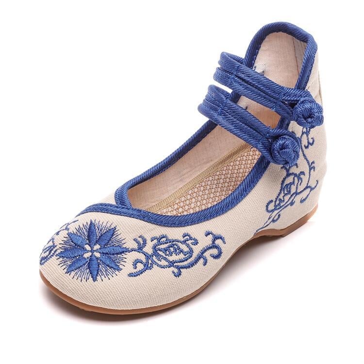 Pantofi pentru copii brodați, în stil Chinezesc — vârf rotund, închidere cu cataramă, partea superioară din canvas, talpă moale