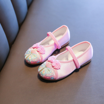 Gyerekeknek készült hímzett textilcipő, kézzel készített, Kínai Köztársaság stílusú tánccipő, felsőrész mikroszálas, belső hálós bélés, PU talp, gumitalp, zárás rugalmas pánttal