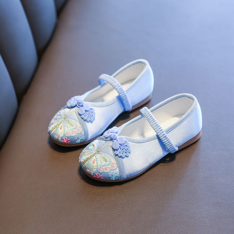 Gyerekeknek készült hímzett textilcipő, kézzel készített, Kínai Köztársaság stílusú tánccipő, felsőrész mikroszálas, belső hálós bélés, PU talp, gumitalp, zárás rugalmas pánttal