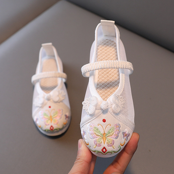 Gyerekeknek készült szandál, hímzett hálós felsőrésszel, Kínai Köztársaság stílusa, elasztikus pánttal záródó, lányoknak 3–11 éves korig