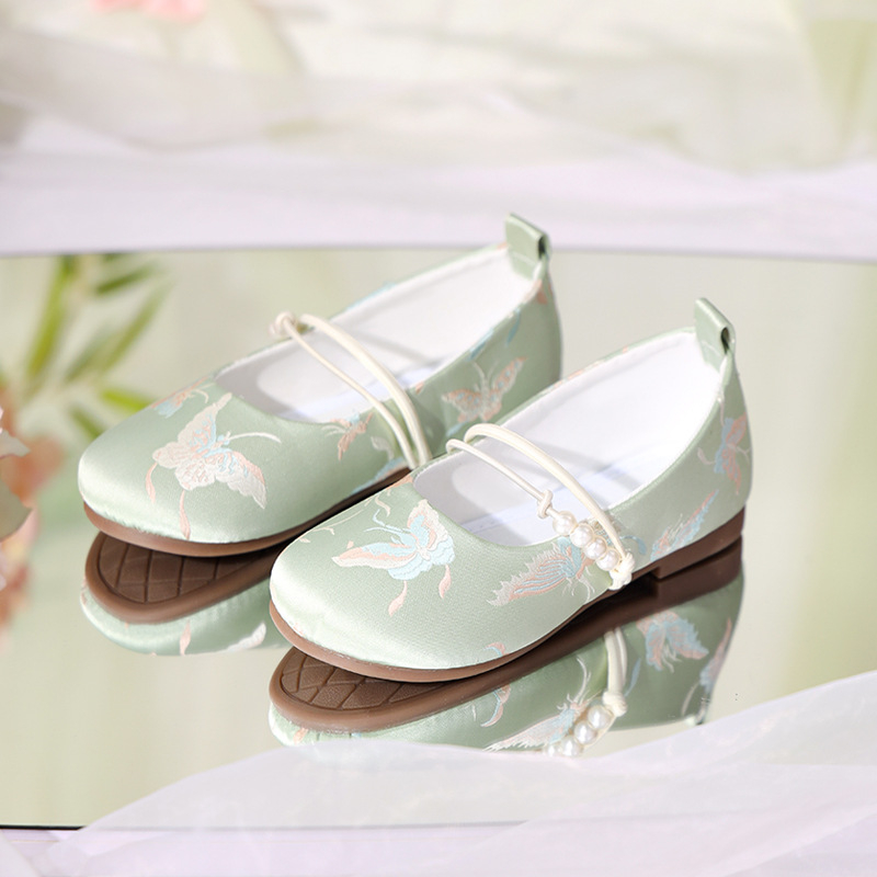 Lány Hanfu cipő, etnikus stílusú, hímzett pamut felső rész, talpbetét textil, gumírozott talp