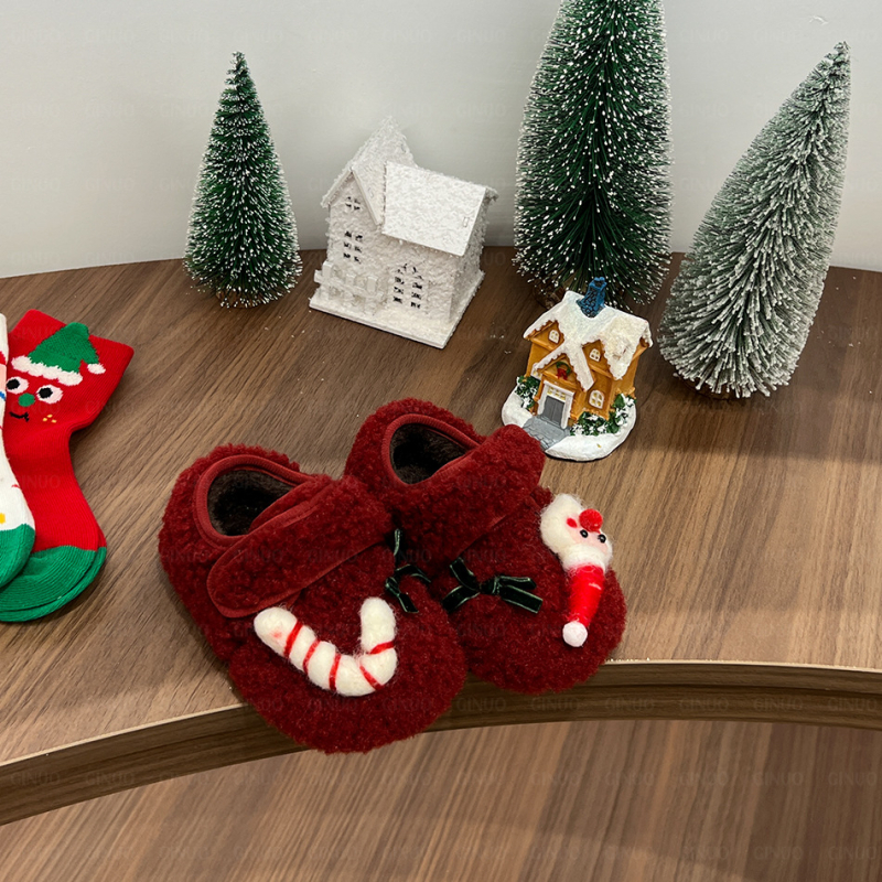 Pantofi din bumbac pentru copii, cu căptușeală de blană, suprafața din țesătură, închidere Velcro, model desen animat