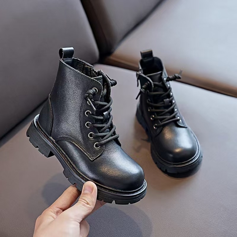 Gyerekeknek szóló Martin bakancs első réteg marhabőrből, oldalsó cipzárral, gumitalppal, 4–16 éveseknek, őszi-téli-tavaszi szezonokra