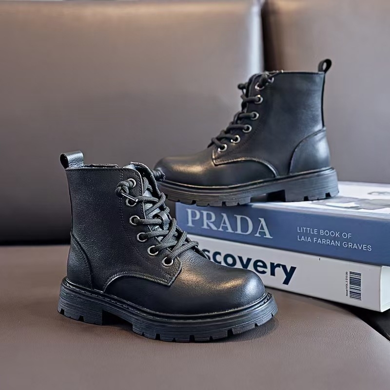 Gyerekeknek szóló Martin bakancs első réteg marhabőrből, oldalsó cipzárral, gumitalppal, 4–16 éveseknek, őszi-téli-tavaszi szezonokra