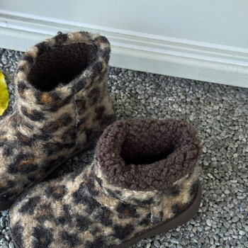 Detské zimné Martin topánky pre dievčatá — vrchnok z nylonového textilu, gumová podrážka, vložka z umelej kožušiny, stredná výška lýtka