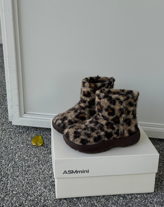 Detské zimné Martin topánky pre dievčatá — vrchnok z nylonového textilu, gumová podrážka, vložka z umelej kožušiny, stredná výška lýtka