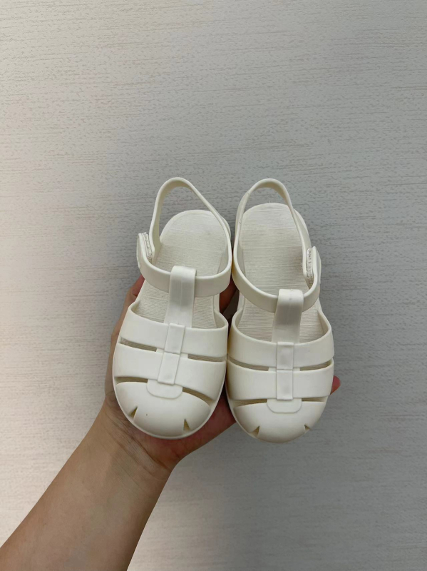 Dječje PVC sandale s Velcro zatvaračem, perforiran gornji dio, PVC potplat, proljeće 2024
