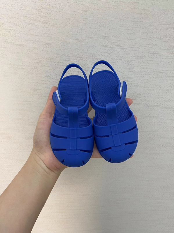 Dječje PVC sandale s Velcro zatvaračem, perforiran gornji dio, PVC potplat, proljeće 2024