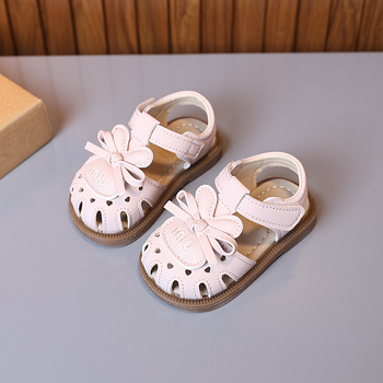 Sandale pentru fete, 12–36 luni, partea superioară din piele sintetică, închidere cu Velcro, respirante și antiderapante
