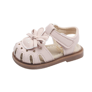 Sandale pentru fete, 12–36 luni, partea superioară din piele sintetică, închidere cu Velcro, respirante și antiderapante