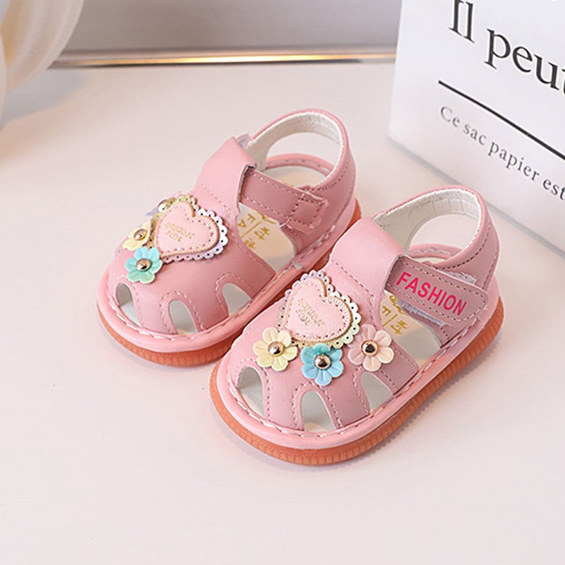 Hercegnő-stílusú gyerek szandál, puha talppal, felsőrész mű PU-ból, Velcro-zár, 12-36 hónapos kor
