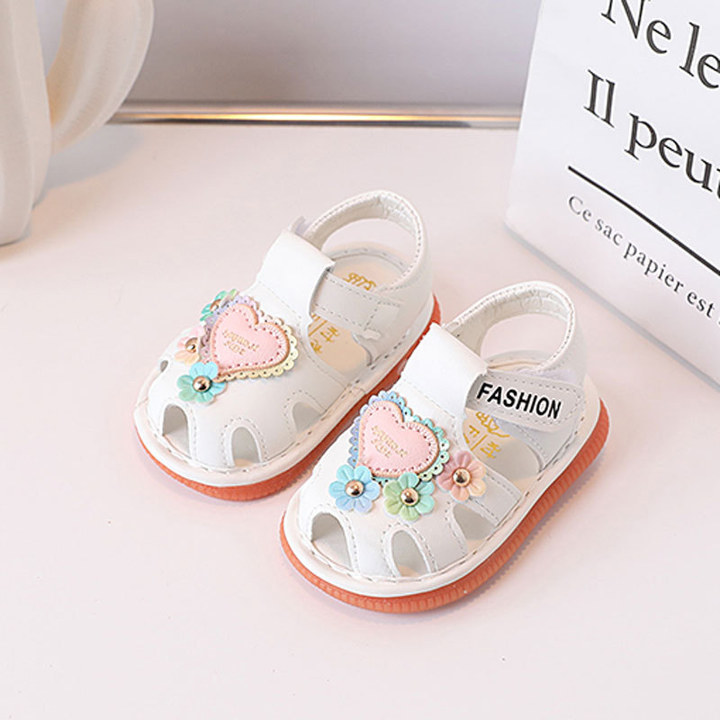 Hercegnő-stílusú gyerek szandál, puha talppal, felsőrész mű PU-ból, Velcro-zár, 12-36 hónapos kor