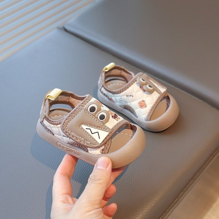 Unisex dječje sandale za ljeto s zatvorenim prstima i mekanom sole, plažne sandale s protukliznom podlogom