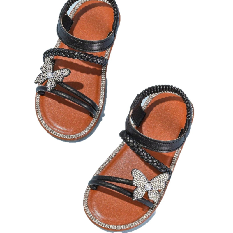 Sandale plate cu fundă din strasuri și curea elastică; partea superioară PU, talpă PVC, vârf rotund, pentru fete