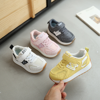 Pantofi sport din plasă pentru copii, închidere Velcro – upper din plasă respirabil, talpă din cauciuc, anti-alunecare, rezistenți la uzură, unisex, pentru copii 1–6 ani, primăvară-toamnă