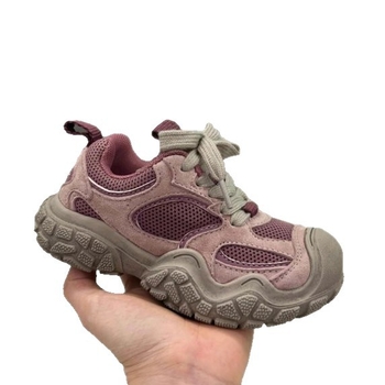 Gyerekeknek való futócipők kültéri ösvényekhez magasságot növelő kialakítással, felsőrész szintetikus bőrből, gumitalp, uniszex, 4–16 éveseknek.