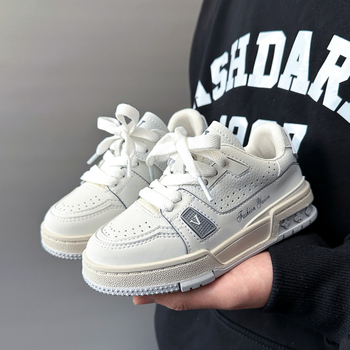 Pantofi sport unisex pentru copii, cu talpă joasă – partea superioară din microfibră, talpă din cauciuc, închidere Velcro, respirabili și rezistenți, pentru primăvară și toamnă.