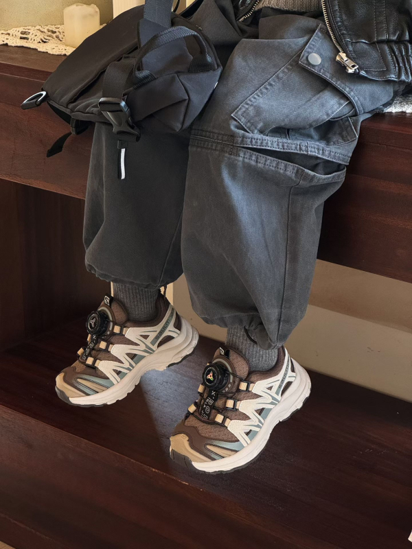 Pantofi sport pentru copii, închidere Velcro, talpă groasă, partea superioară din fibră super, talpă EVA — Colecția de iarnă 2025