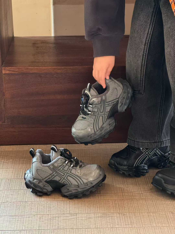 Dječje tenisice u stilu Dad shoes, gornji dio od mrežice, Velcro zatvarač, EVA đon, uzrast 7–16 godina