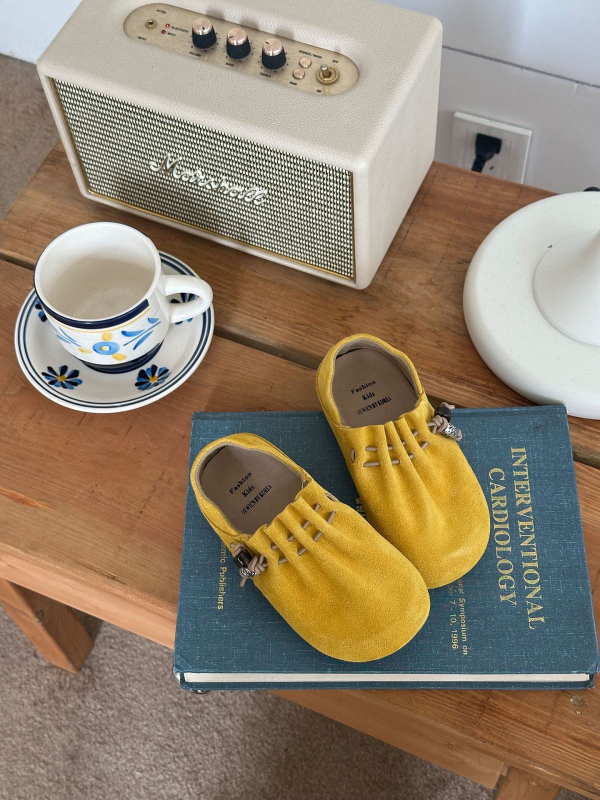 Pantofi slip-on pentru fete din nubuk velur, talpă din cauciuc, talpă joasă, anti-derapare și rezistenți, stil coreean, potriviți pentru vârste 4–16 ani