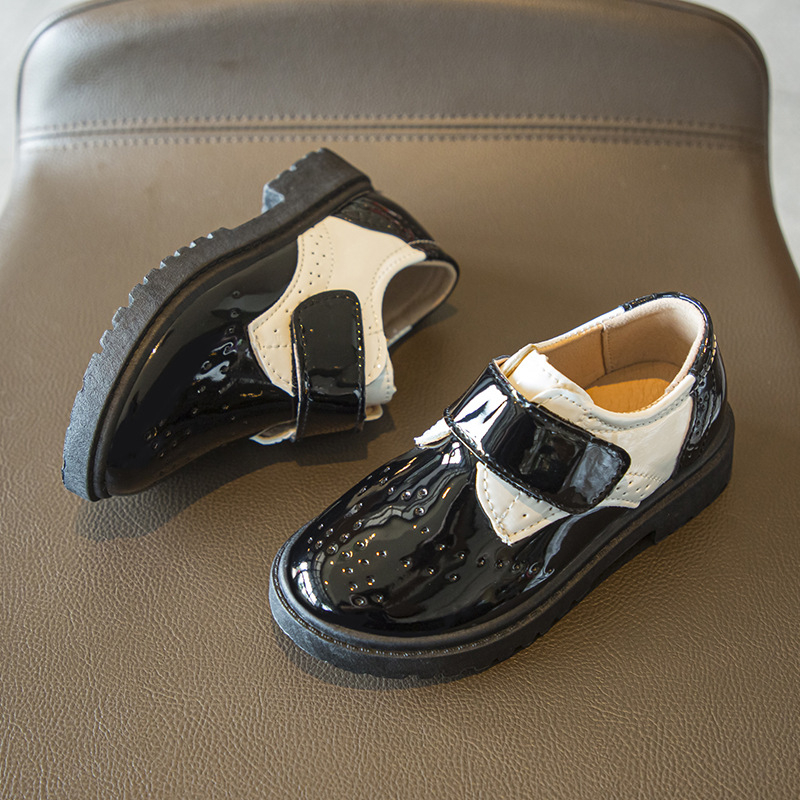 Dječje kožne tenisice, britanski stil, gornji dio od mikrovlaknaste kože, zatvarač na Velcro, niski vrh, gumena potplat