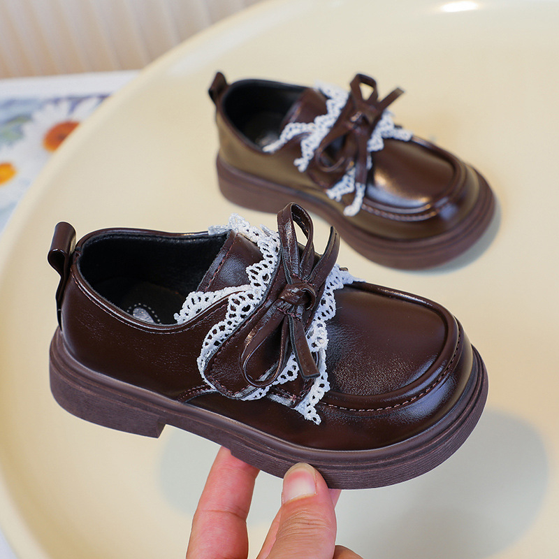 Dievčenské PU kožené topánky - Štýl princeznej, nízky vrchný diel, zapínanie na suchý zips, gumová podrážka, celoročné, vek 4–16 rokov