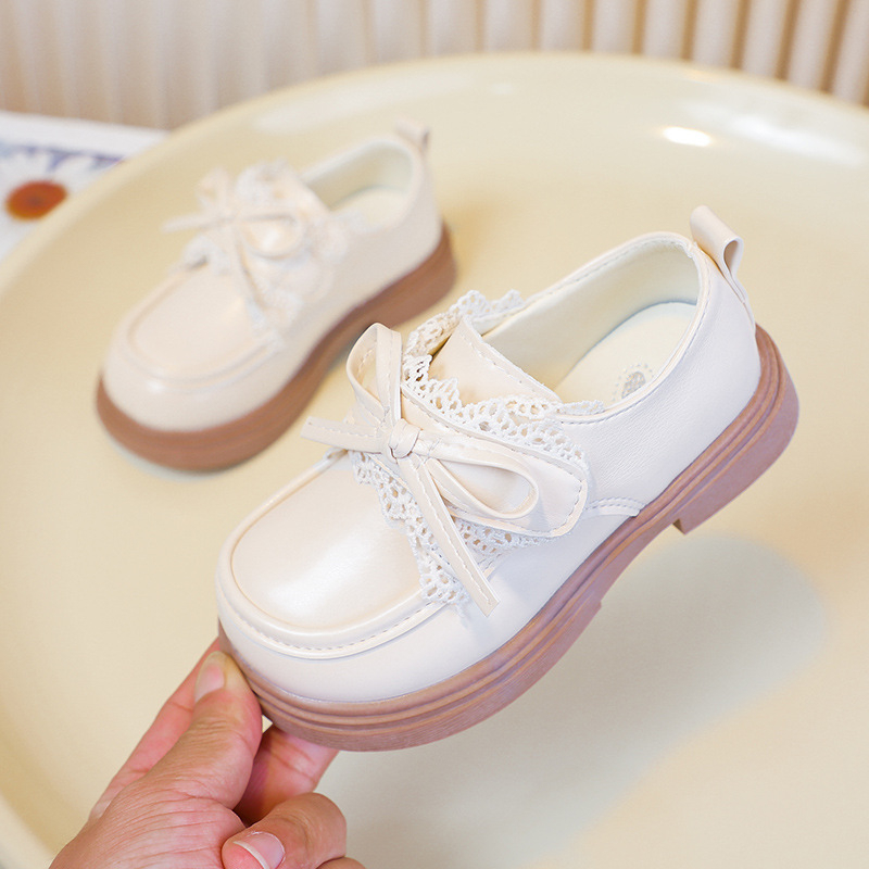 Dievčenské PU kožené topánky - Štýl princeznej, nízky vrchný diel, zapínanie na suchý zips, gumová podrážka, celoročné, vek 4–16 rokov