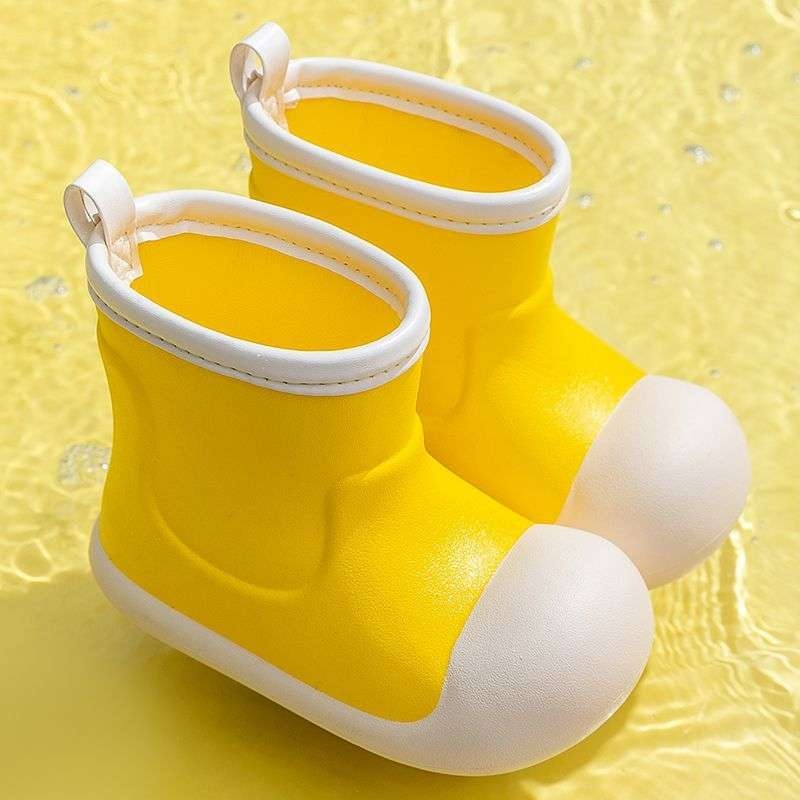 Gyerekek esőcsizmája - közepes magasságú, EVA, könnyű, csúszásmentes, könnyen tisztítható