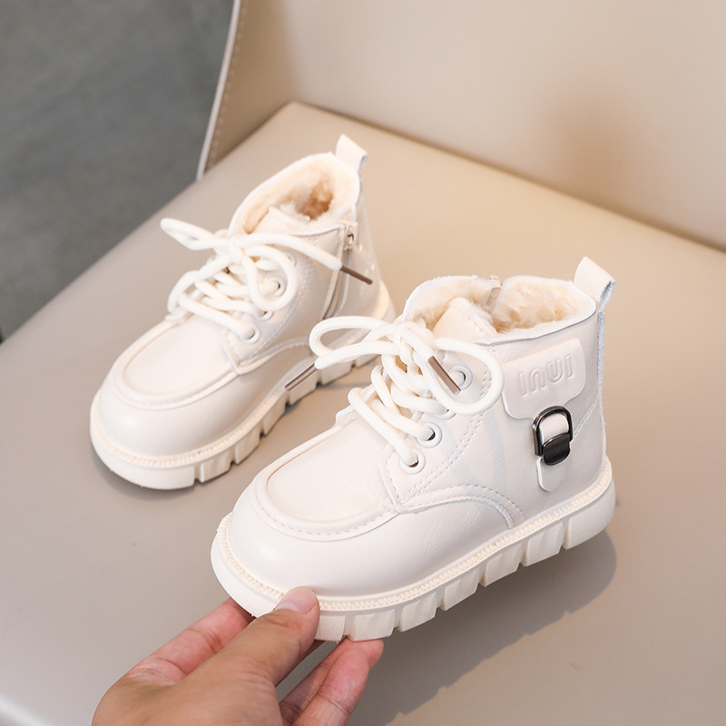 Vaikiški martininiai batai žiemai: viršus iš mikropluošto odos, gumos pada, atsparūs vandeniui, Velcro užsegimas, vidinė dirbtinės kailio pamušalas