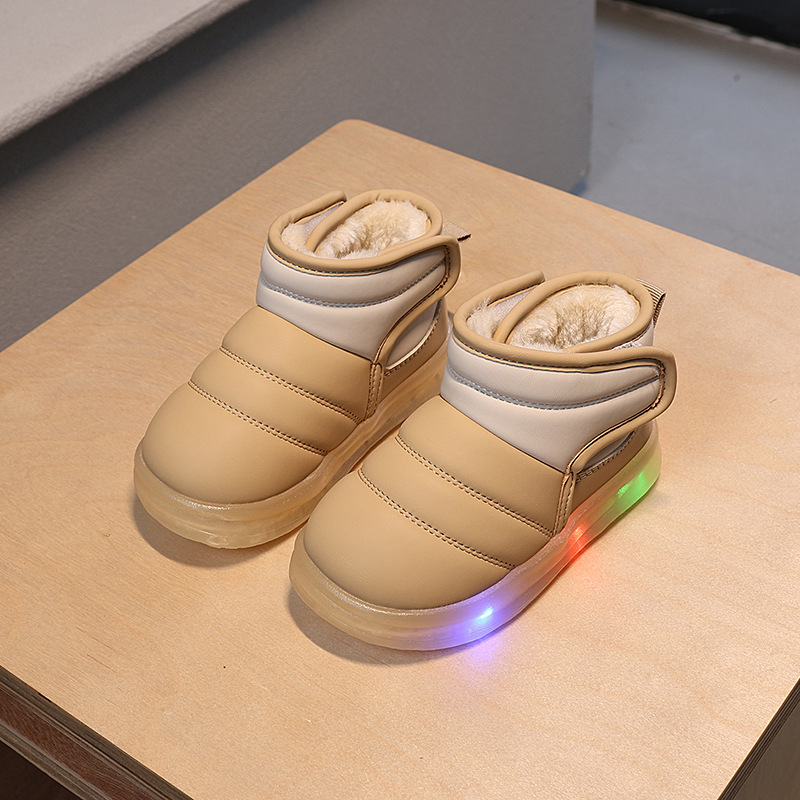 Gyerek téli bakancs csíkos mintával, műbőr felsőrész, fleece bélés, vastag PVC talp, Velcro zárás