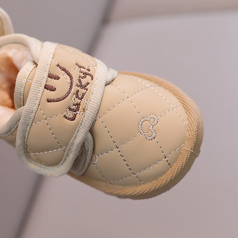 Baba téli bakancs fleece béléssel, Velcro-zárás, gumírozott talp, vízálló