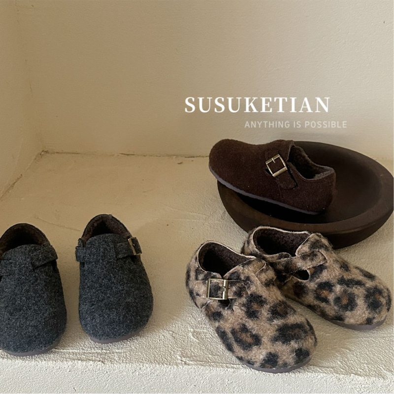 Dječje Birkenstock cipele s debelim potplatom i plišanim unutarnjim slojem za zimu
