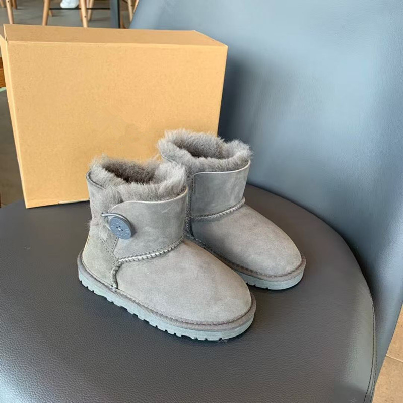 Unisex detské členkové čižmy s kožušinovou vrchnou časťou, casual štýl, zapínanie na gombík, teplé podšitie, vek 4–16 rokov